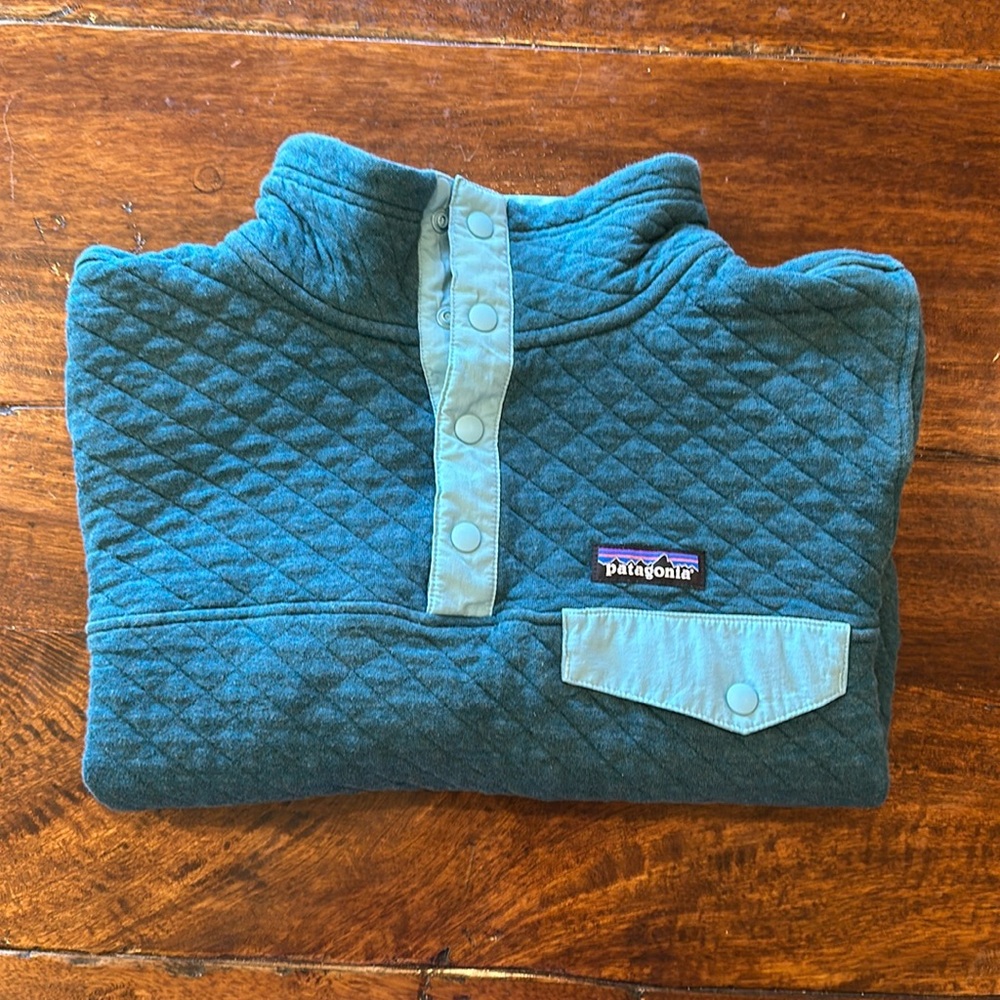 Patagonia Women’s Quilted Snap-T Pullover